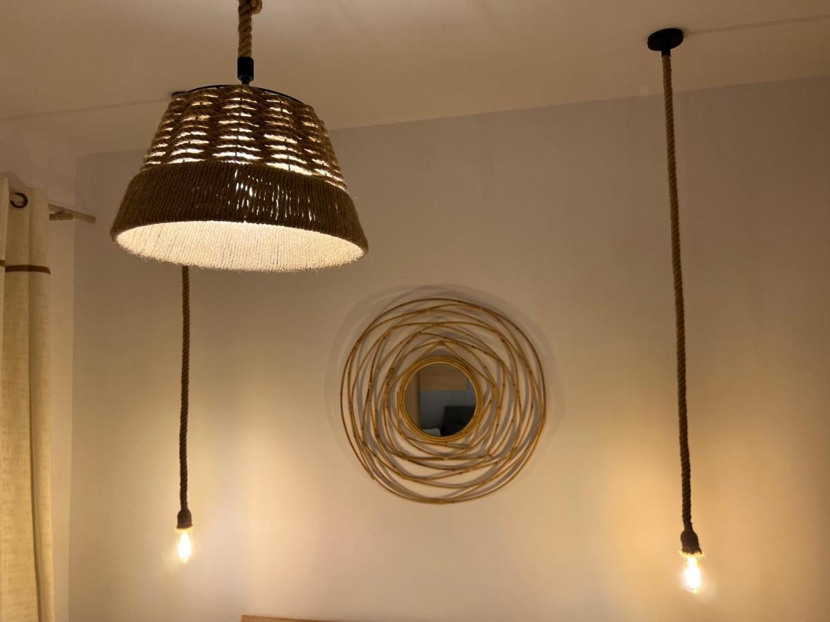 Calm Joy & J - Jay Apartment Ermoupoli