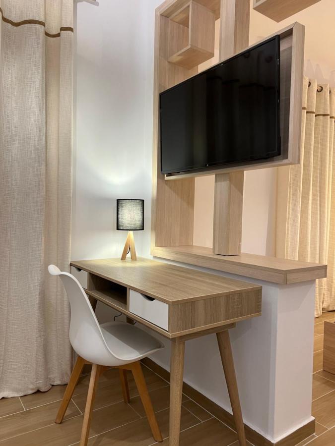 Calm Joy & J - Jay Apartment